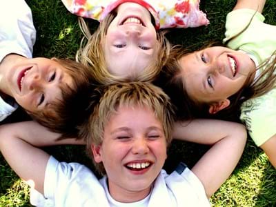 Kinder_144048_original_R_K_B_by_S. Hofschaeger_pixelio.de.jpg