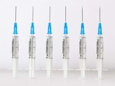 Impfung_750093_original_R_B_by_Tim Reckmann_pixelio.de.jpg